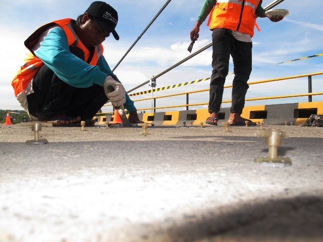 Grouting Gravitasi